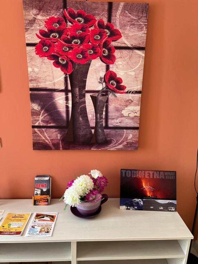 The Artists Bed & Breakfast Ачиреале Екстериор снимка