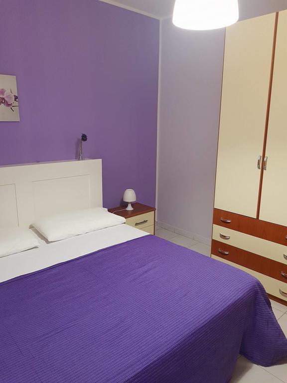 The Artists Bed & Breakfast Ачиреале Екстериор снимка